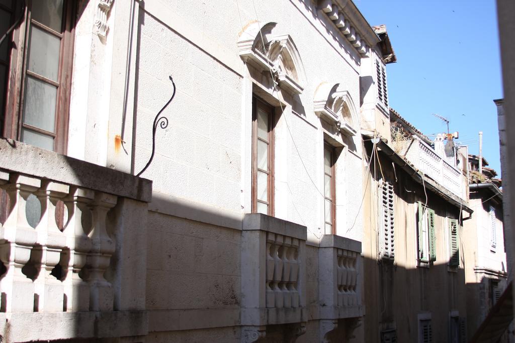 Diocletian'S Palace Apartments Split Phòng bức ảnh